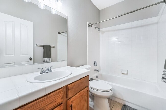 Building Photo - Single Story, 3 Bedroom, 2 Bath in Summerlin!