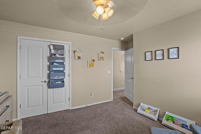 Building Photo - 4040 Loma Dante