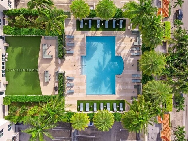 Building Photo - 3000 Coral Wy