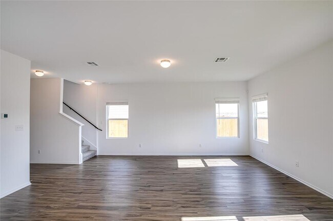 Building Photo - 140 Joe Kidd Ln