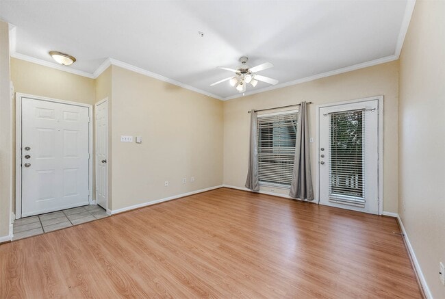 Building Photo - 1330 Old Spanish Trl