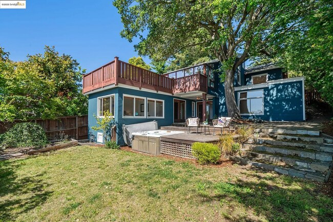 Building Photo - Berkeley Hills Beauty with Bay Views & Ele...