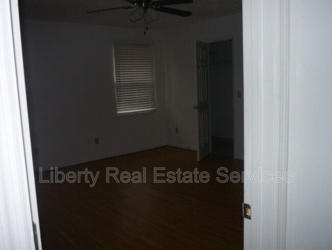 Building Photo - 835 Sagewood Dr