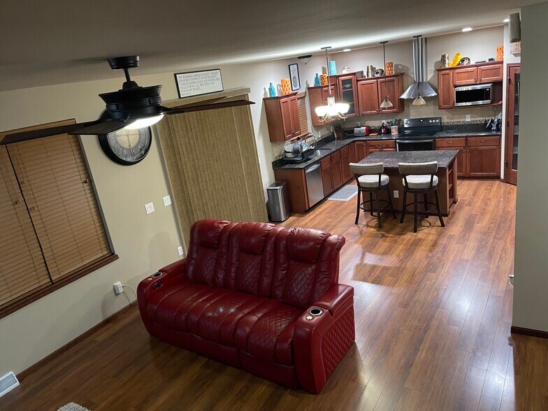 Building Photo - 113 Alton Dr