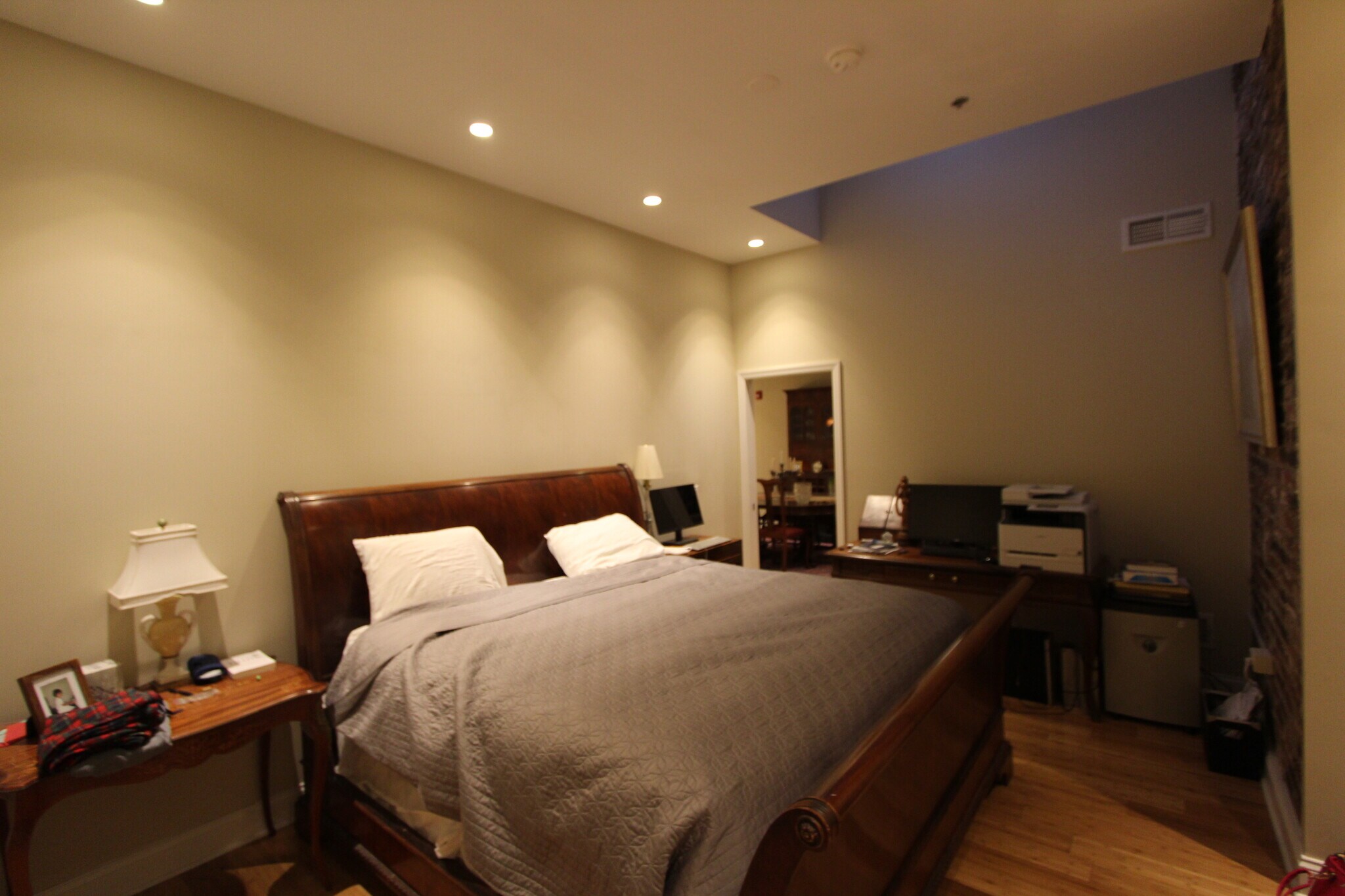 Bedroom - 139 7th St