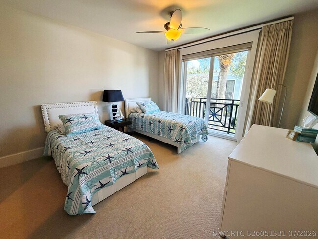 Building Photo - 1598 S Ocean Ln