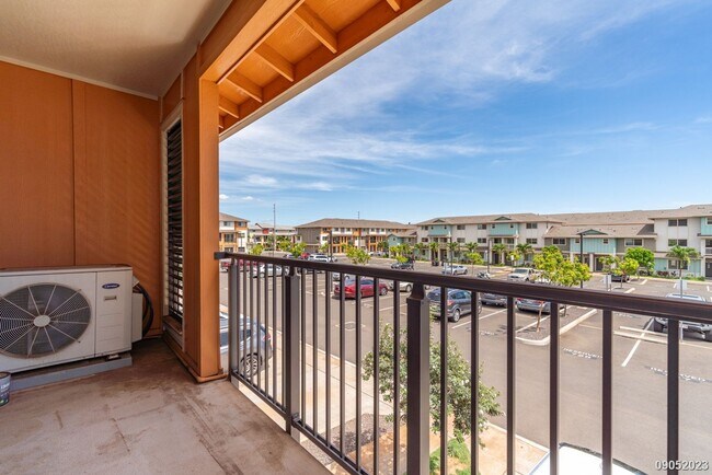 Building Photo - $3,350 / 2br - 1119ft2 - Beautifully Maint...