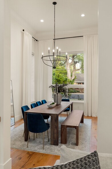 Building Photo - 1620 Winchester Way