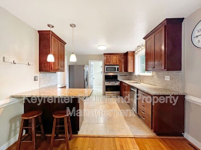 Building Photo - 1201 Rennie Ave