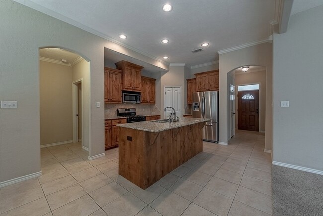 Building Photo - 2403 Norham Dr