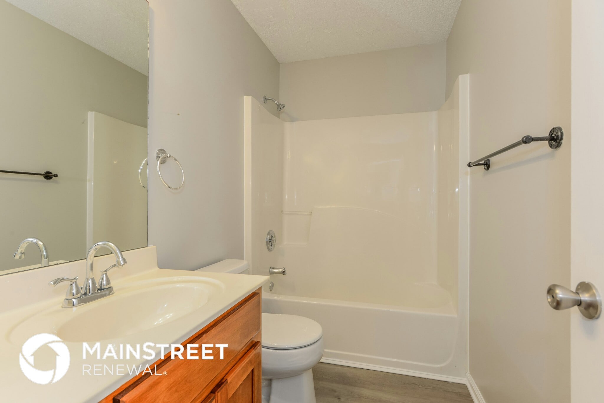 Building Photo - 146 Pratt St