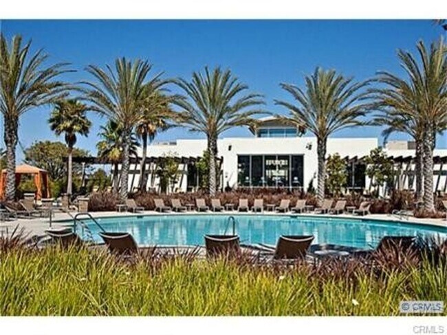 Building Photo - Executive 2-Bedroom Condo in the Prestigious South Bay 360 Community