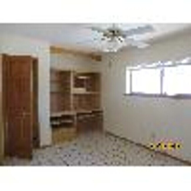 Building Photo - Tucson Foothills Home
