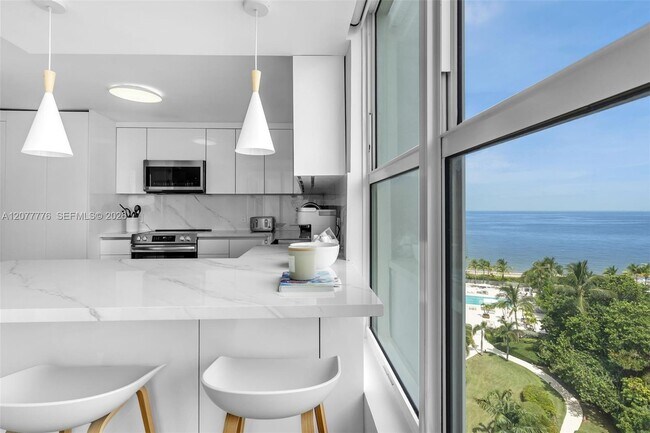Building Photo - 607 Ocean Dr