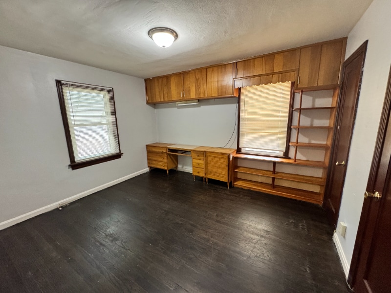 Building Photo - 2434 Akins Dr