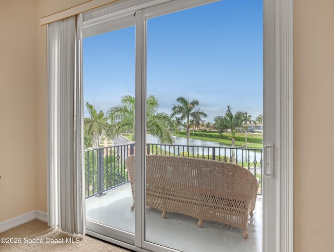 Building Photo - 118 Mediterranean Way