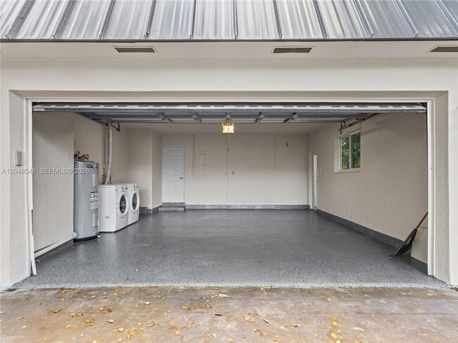 Building Photo - 651 S Mashta Dr