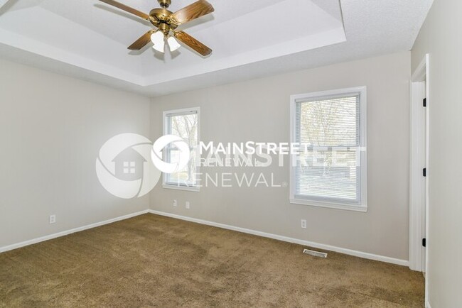 Building Photo - 505 NW Willow Dr