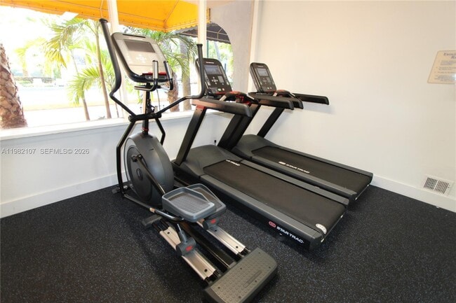 Building Photo - 4550 NW 9th St