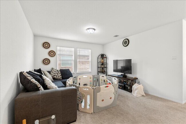Building Photo - 4531 Avellino Dr