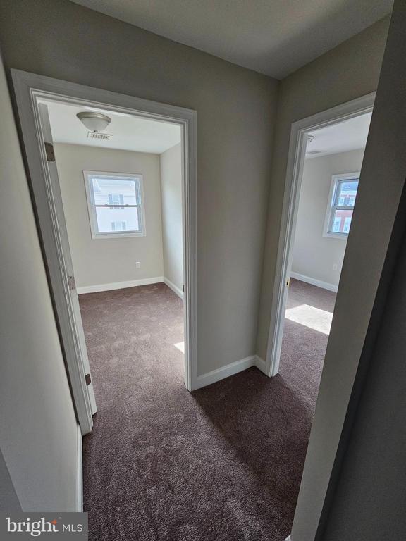 Building Photo - 301 E 4th St