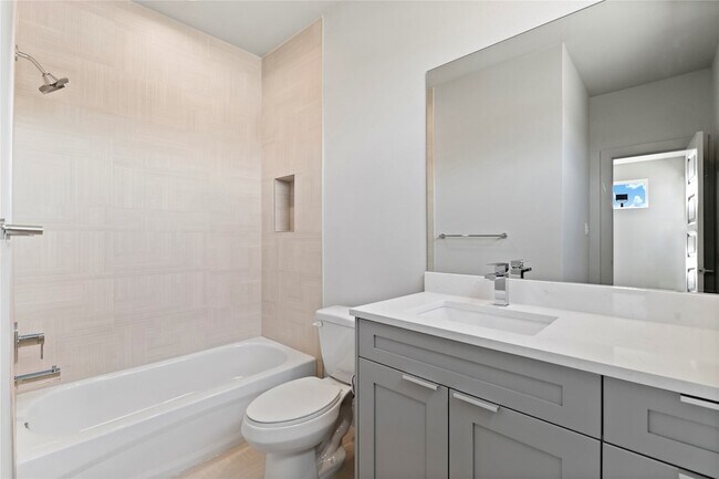Building Photo - 5726 Rucio Ln