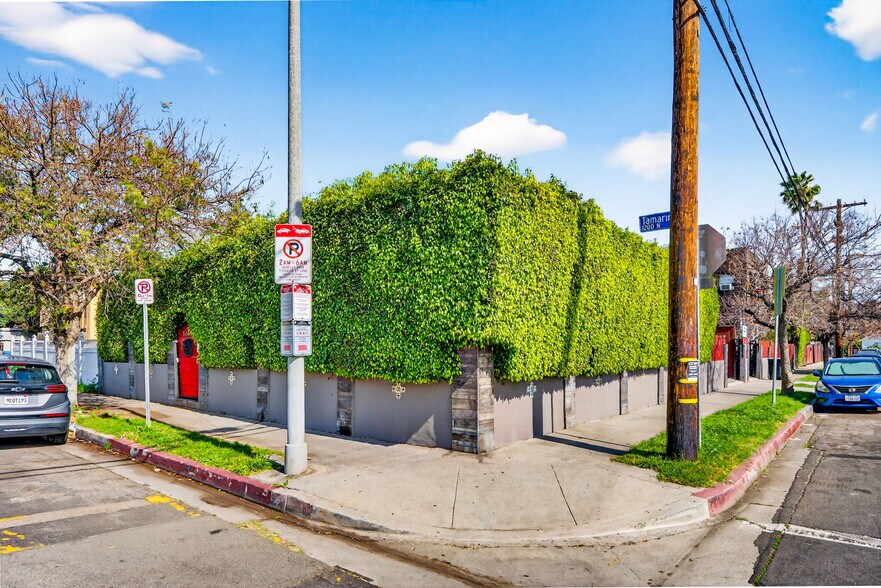 Building Photo - 1200 Tamarind Ave
