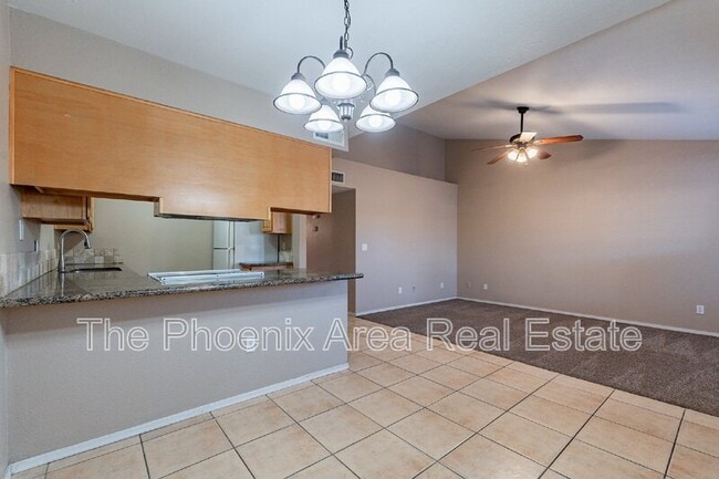 Building Photo - 3206 E Calypso Ave