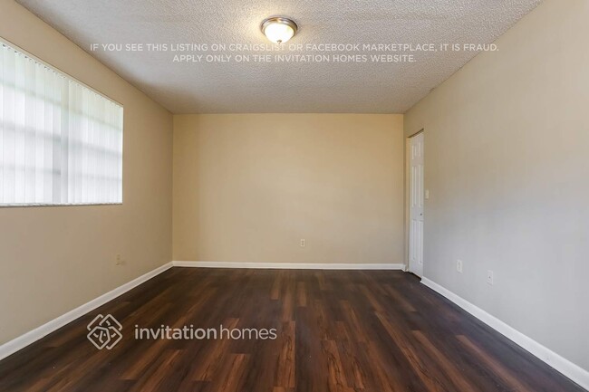 Building Photo - 12149 SW 50th Ct