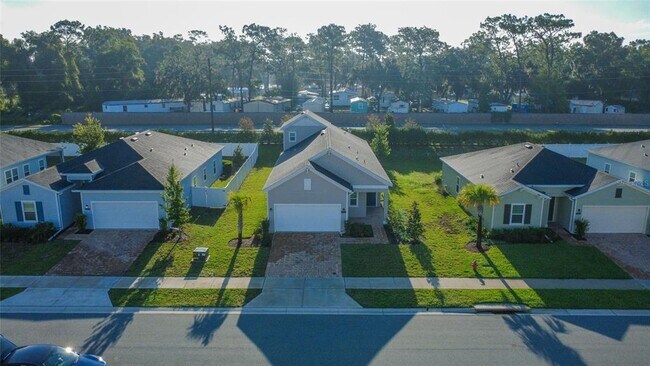 Building Photo - 4507 NW 14th Lp