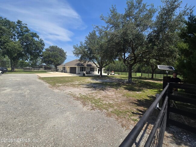 Building Photo - 906 County Rd 217