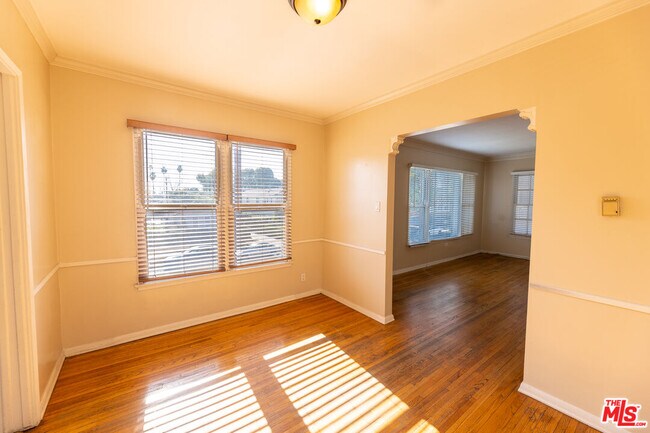 Building Photo - 8537 Cashio St