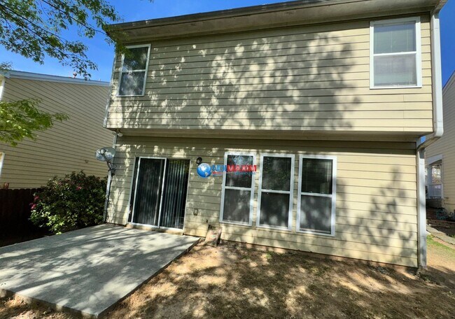 Building Photo - 3-bedroom house in Lawrenceville
