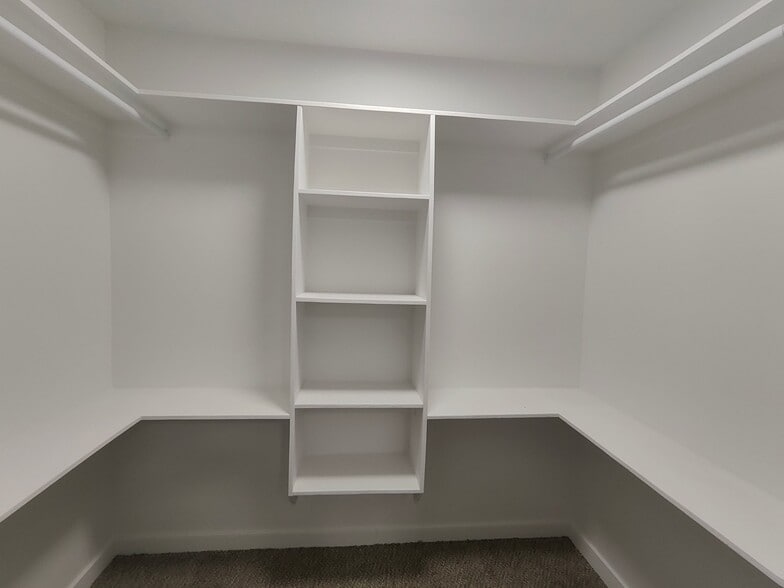 Building Photo - 8 N 100 E