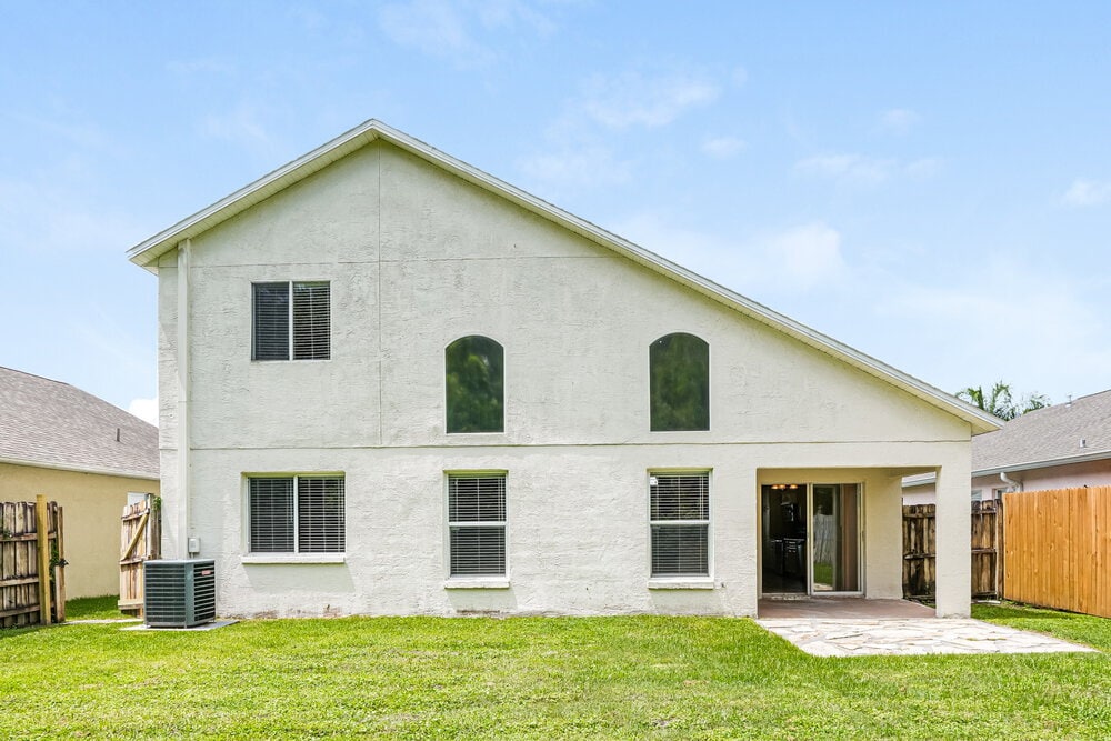 Building Photo - 30703 Tremont Dr