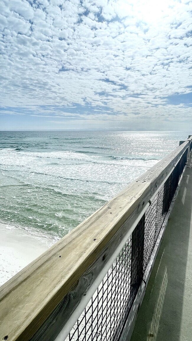 Building Photo - 2064 Constitution Dr