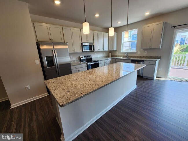 Building Photo - 152 Telluride Wy