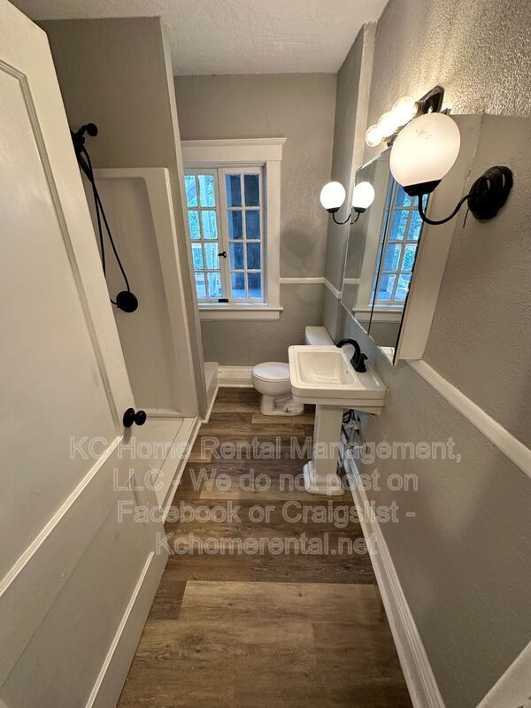 Building Photo - 3631 Pennsylvania Ave