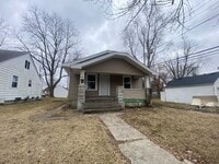 Building Photo - 3316 Plaza Dr