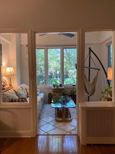 Building Photo - 2032 Belmont Rd NW