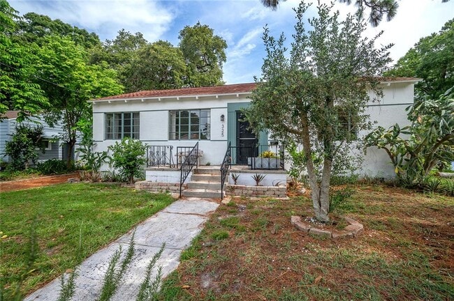 Building Photo - 325 W Rio Vista Ct