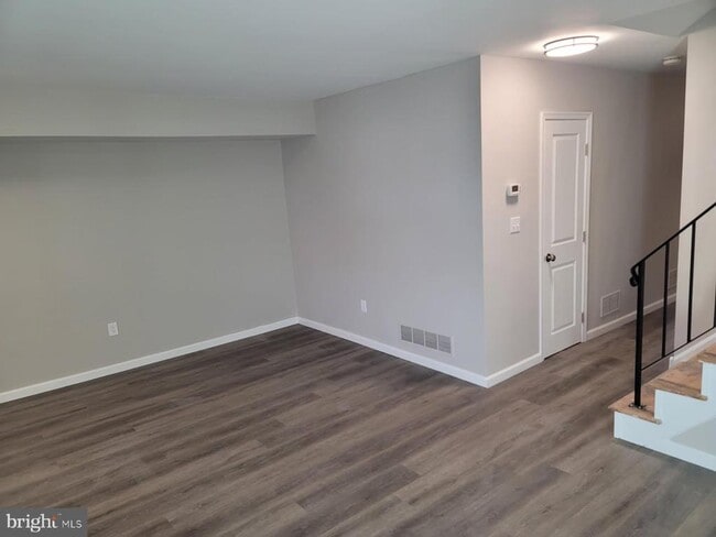 Building Photo - 22 Mimosa Ct