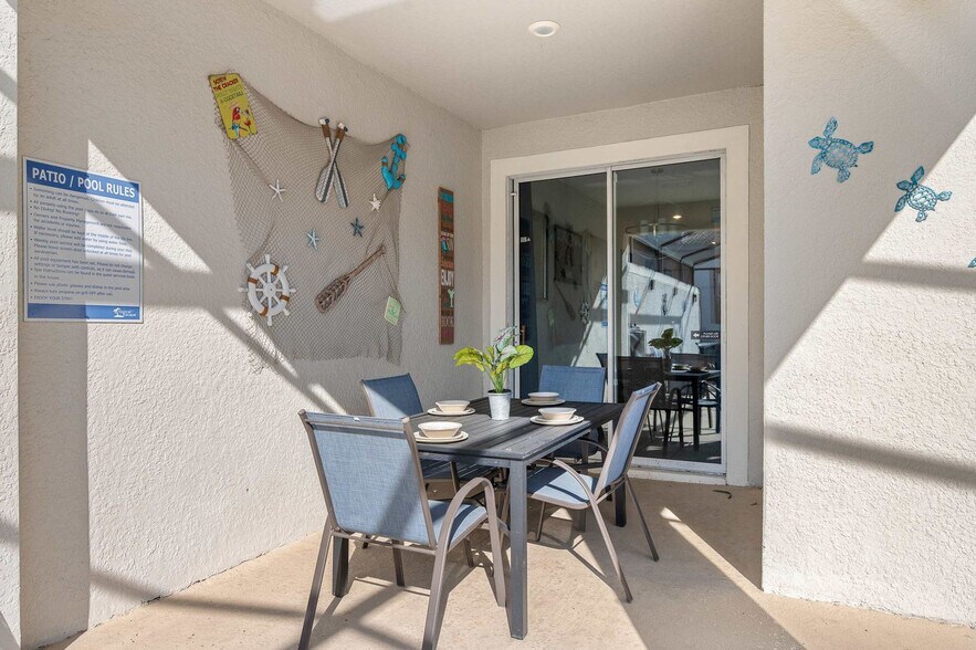 Building Photo - 8988 Stinger Dr