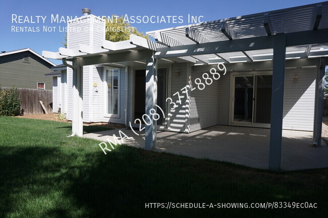 Building Photo - 12365 W Lachlan St