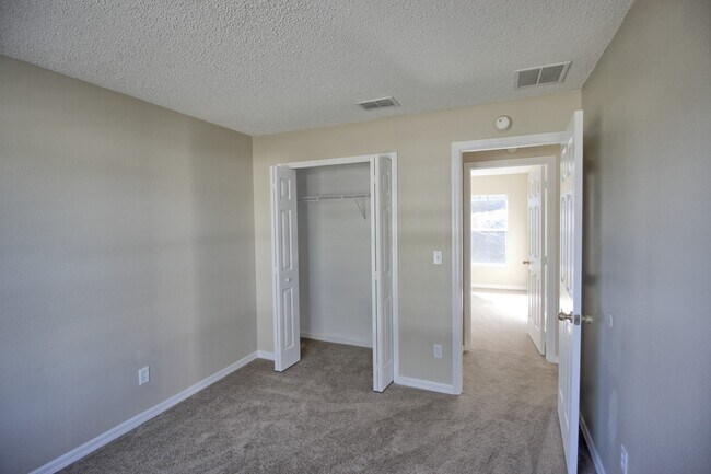 Building Photo - 13118 Pinyon Dr