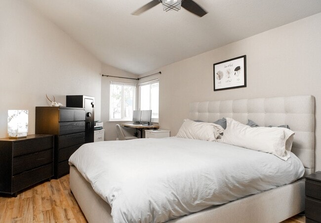 Building Photo - 3 Bed 2 Bath NorthWest Reno Home