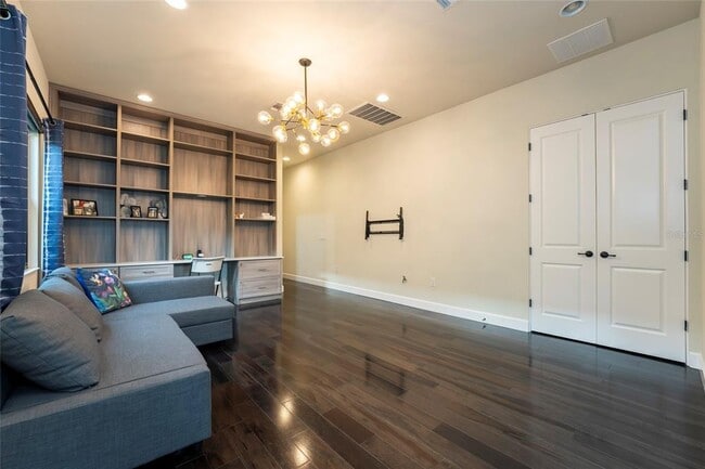 Building Photo - 8376 Via Vittoria Way