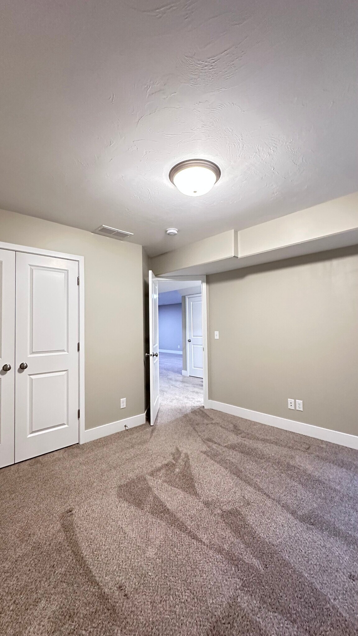 Building Photo - 2830 Blackwood