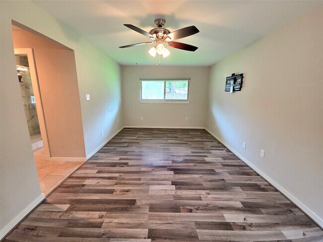Building Photo - 1763 Maux Dr