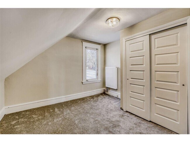 Building Photo - 2939 Russell Ave N